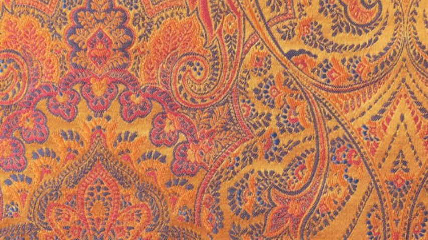 Gainsborough Makins Paisley by Karen Beauchamp Renaissance fabric zijde herstoffering gordijnen curtains 